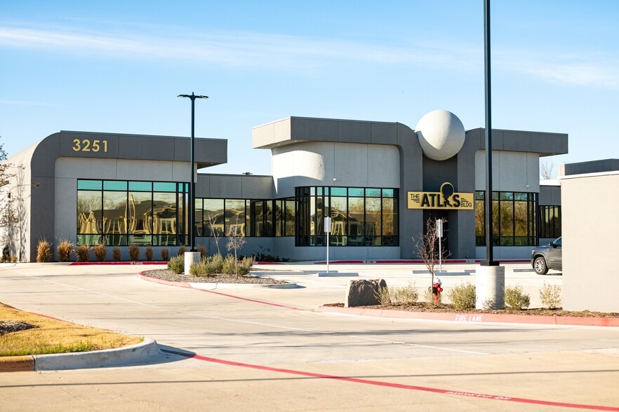 3251 Harvey Rd, College Station, TX for lease - Building Photo - Image 3 of 6