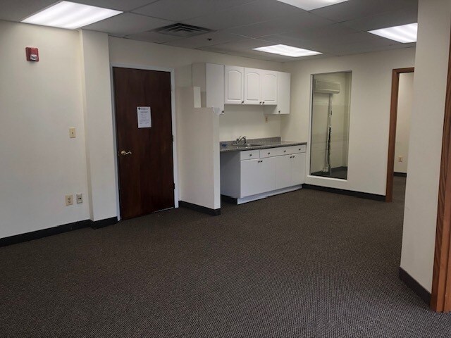 239 New Rd, Parsippany, NJ for lease Interior Photo- Image 1 of 3