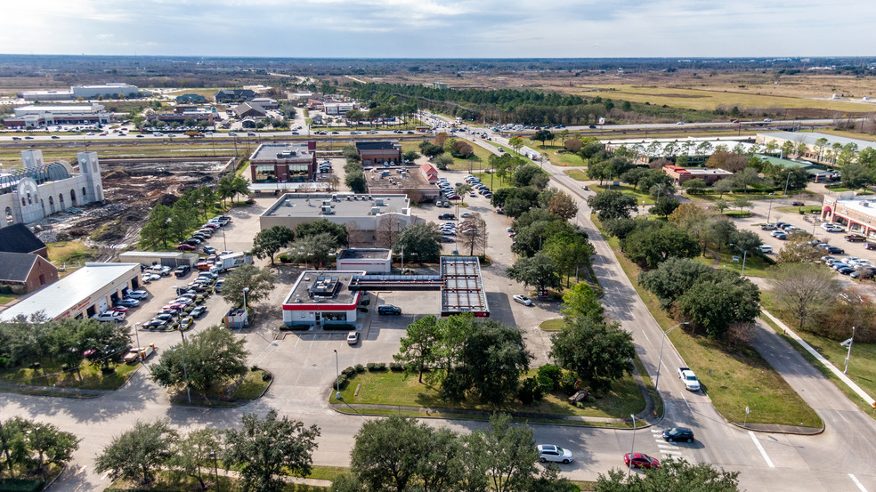 1190 Clear Lake City Blvd, Houston, TX for sale - Primary Photo - Image 1 of 1