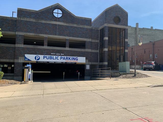 301-307 Main St, Racine, WI for lease - Building Photo - Image 2 of 9