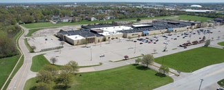 More details for 550 S Gear Ave, West Burlington, IA - Retail for Sale