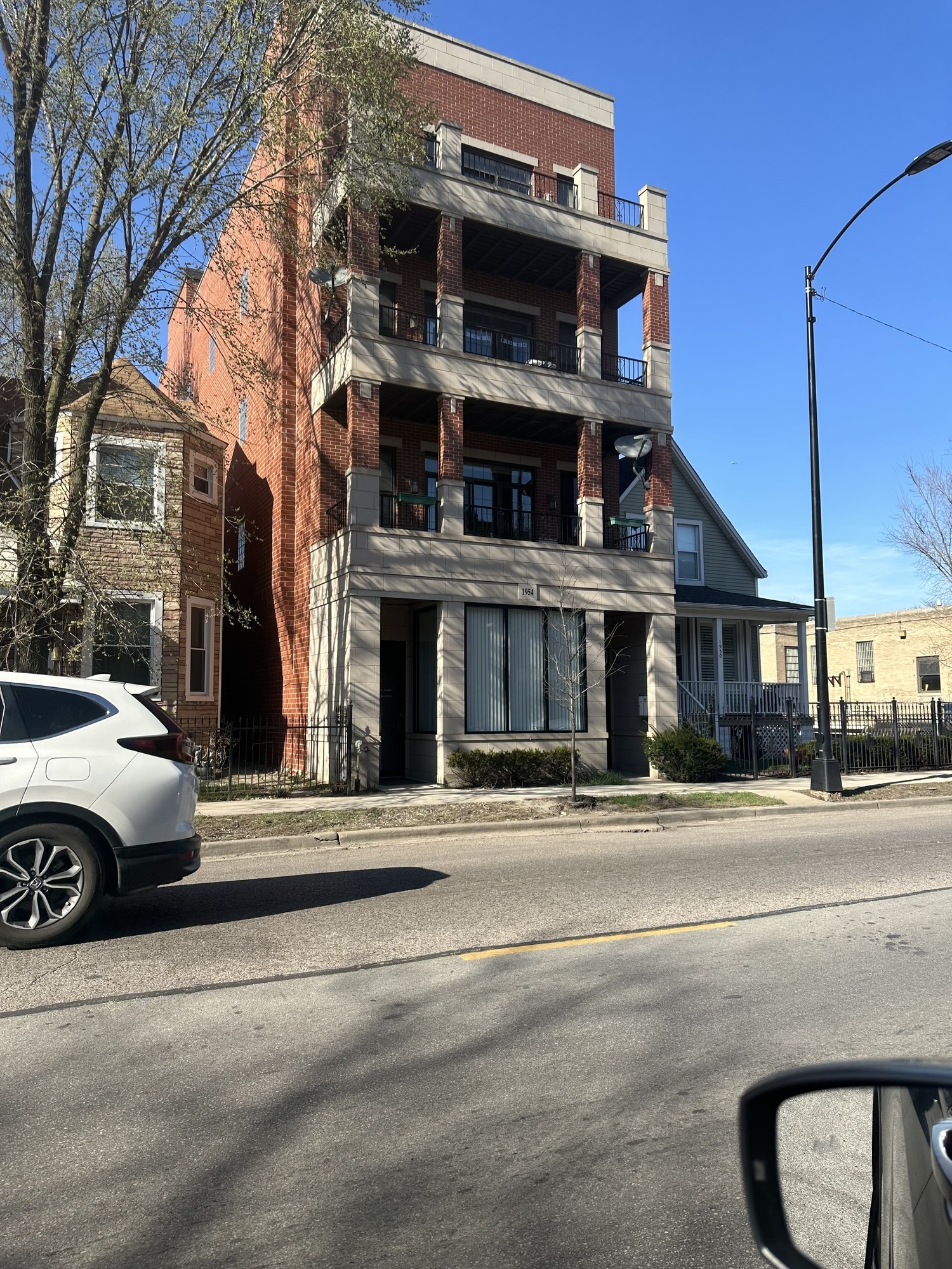 1954 W Foster Ave, Chicago, IL for sale Building Photo- Image 1 of 1