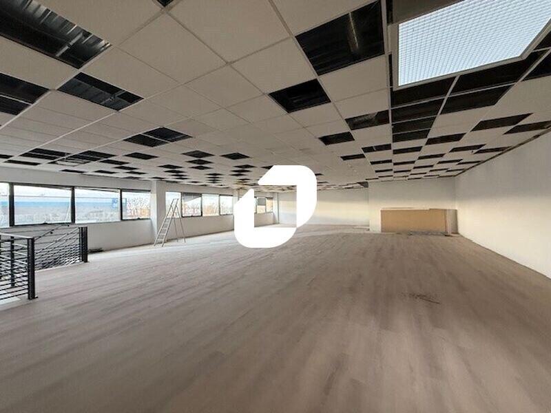 42 Rue Constantin Pecqueur, Taverny for lease Interior Photo- Image 1 of 14
