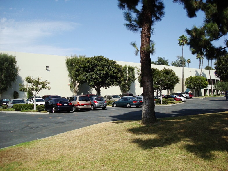 9440 Norwalk Blvd, Santa Fe Springs, CA for lease - Building Photo - Image 3 of 6