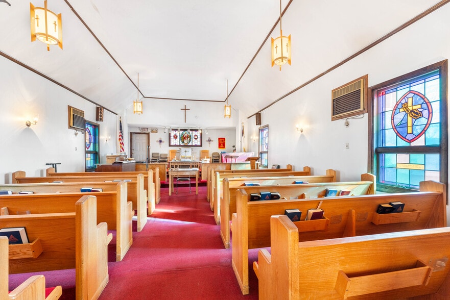 900 E Baltimore Ave, Linden, NJ for sale - Interior Photo - Image 3 of 20