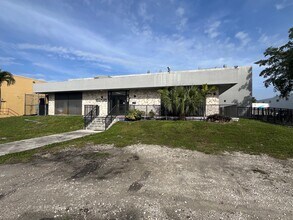 5295 NW 163rd St, Miami Lakes, FL for lease Building Photo- Image 1 of 6