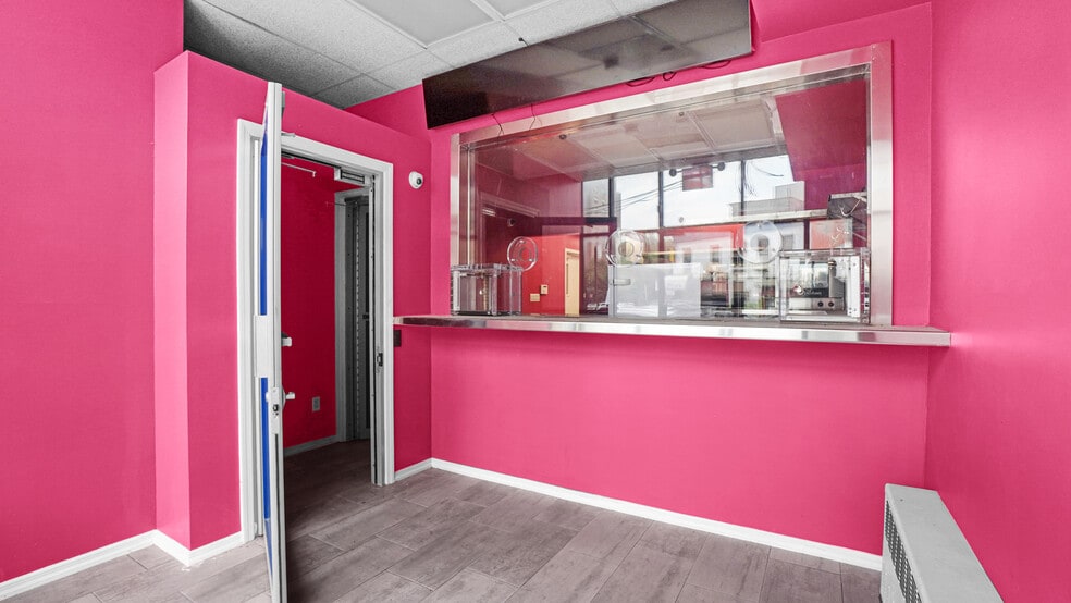 2195 Bergen St, Brooklyn, NY for sale - Building Photo - Image 2 of 13