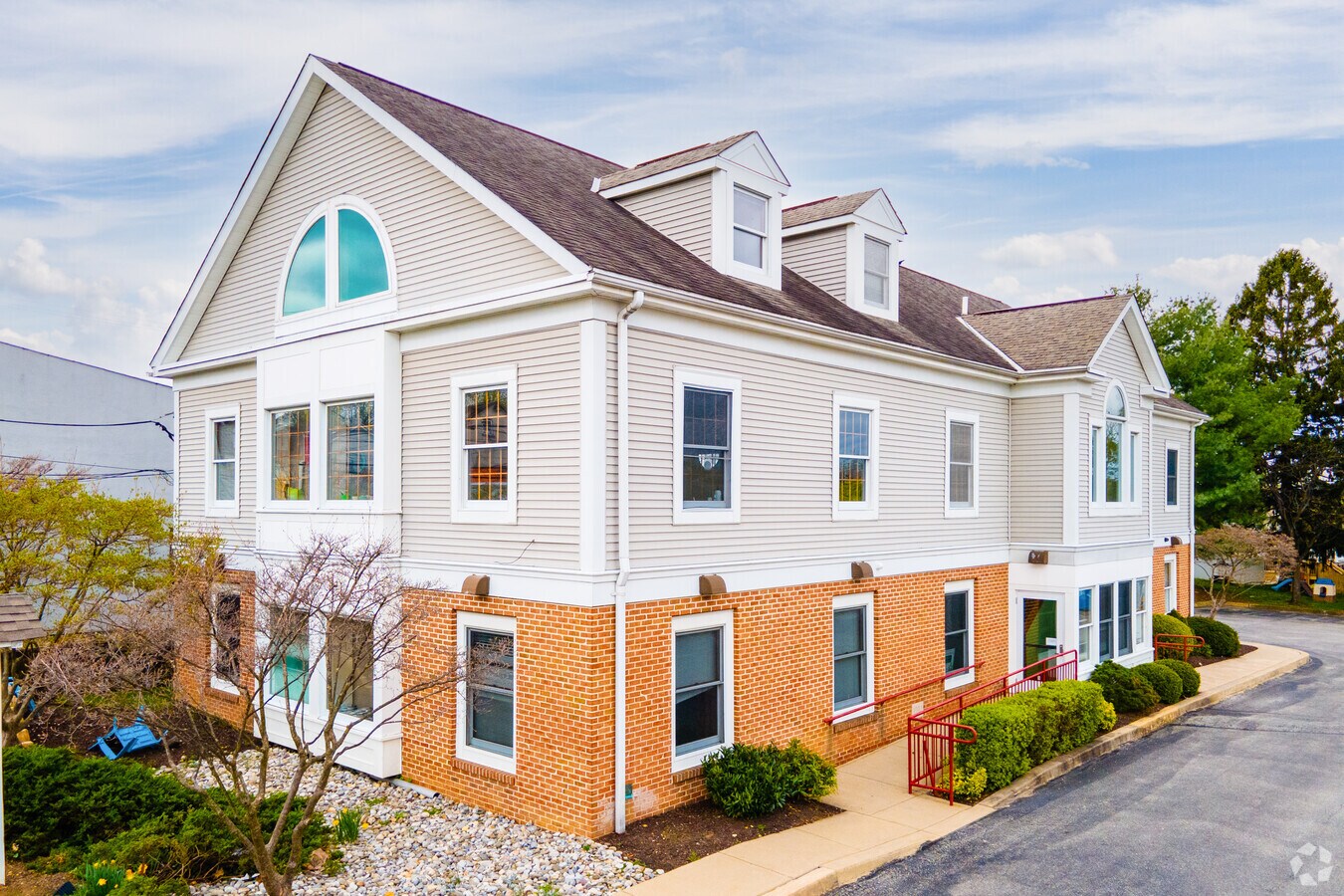 1982 Butler Pike, Conshohocken, PA 19428