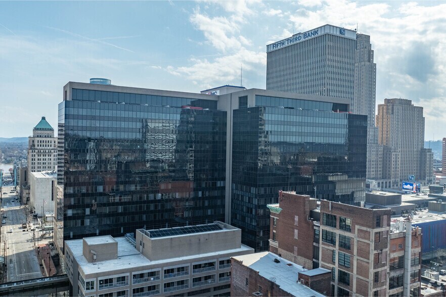 580 Walnut St, Cincinnati, OH for sale - Primary Photo - Image 1 of 1