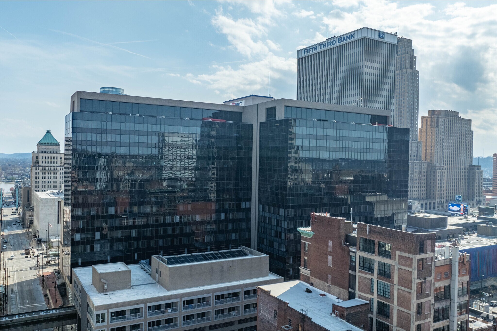 580 Walnut St, Cincinnati, OH for sale Primary Photo- Image 1 of 1