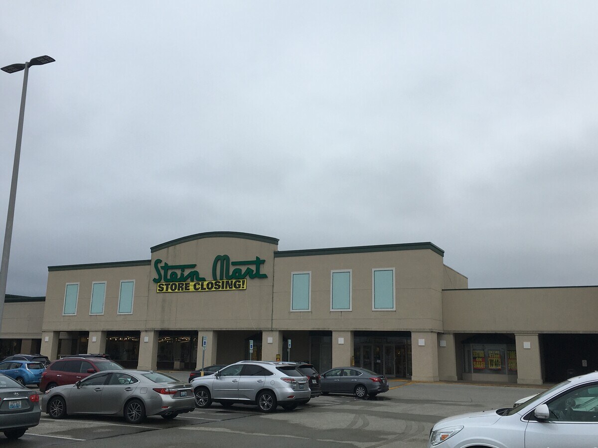 50055055 Shelbyville Rd, Louisville, KY 40207