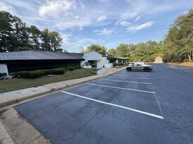 5000 McGinnis Ferry Rd, Alpharetta GA - Motel