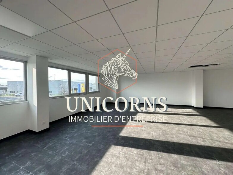 Office in Blagnac for lease - Interior Photo - Image 3 of 5