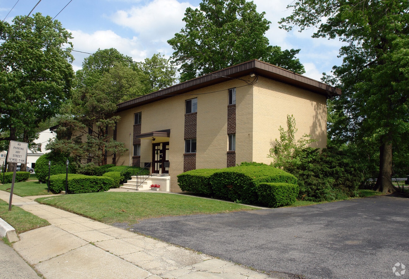 20322036 Maple Ave, Haddon Heights, NJ 08035