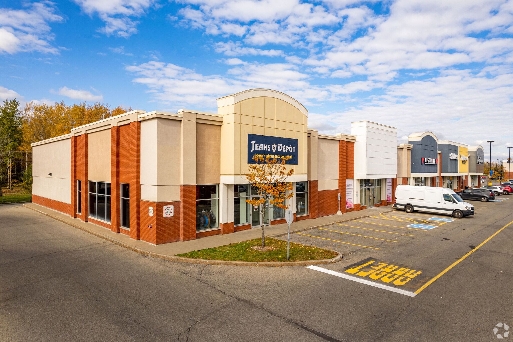 500 Voie de la Desserte, St-Constant, QC for lease Building Photo- Image 1 of 5