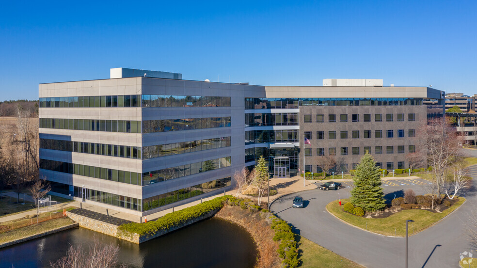 101 Edgewater Dr, Wakefield, MA for lease - Building Photo - Image 1 of 61