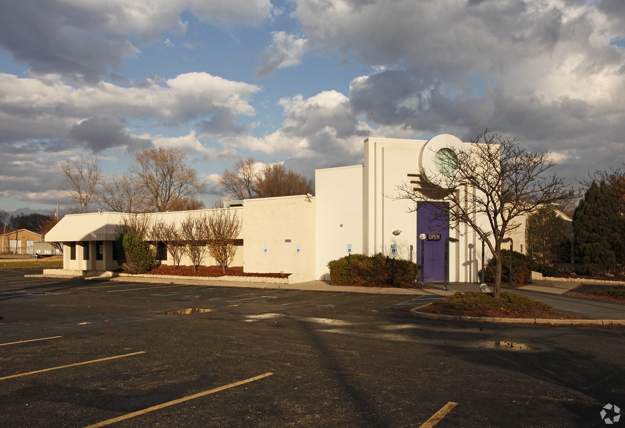 2525 S Dort Hwy, Flint, MI for sale Building Photo- Image 1 of 1