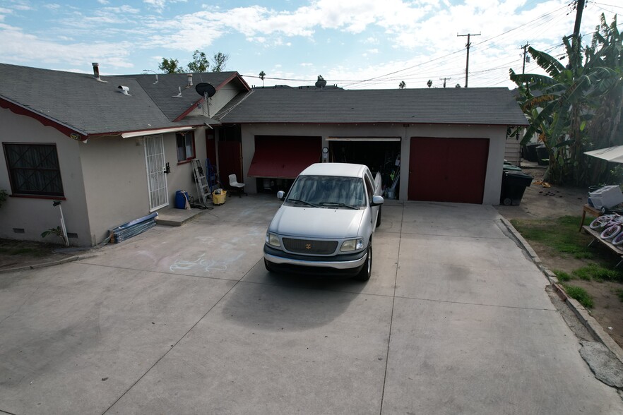 1163-1169 N Mayfair Ave, Anaheim, CA for sale - Building Photo - Image 3 of 12