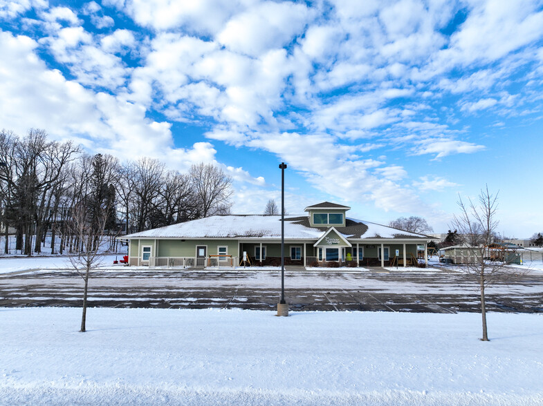 425 Technology Dr E, Menomonie, WI for sale - Building Photo - Image 1 of 5