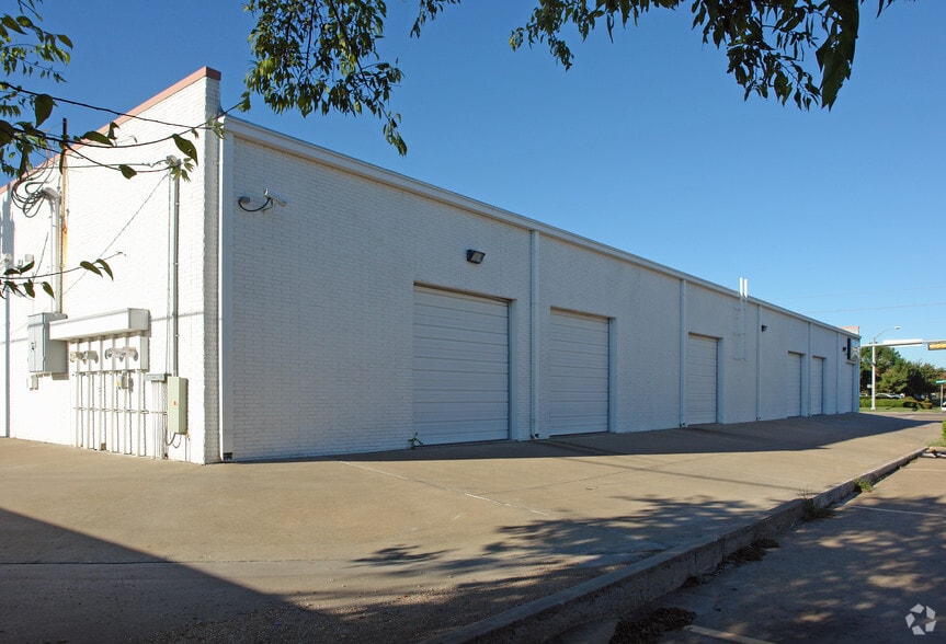 2406 S Jupiter Rd, Garland, TX for lease - Building Photo - Image 3 of 3