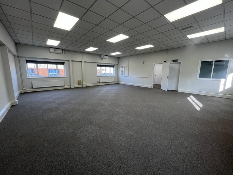 11-15 Schneider Business Park, Felixstowe for lease - Building Photo - Image 3 of 11