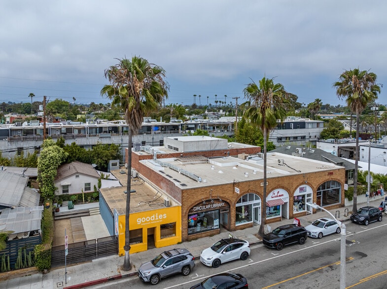 1219 Abbot Kinney Blvd, Venice, CA for lease - Building Photo - Image 3 of 21