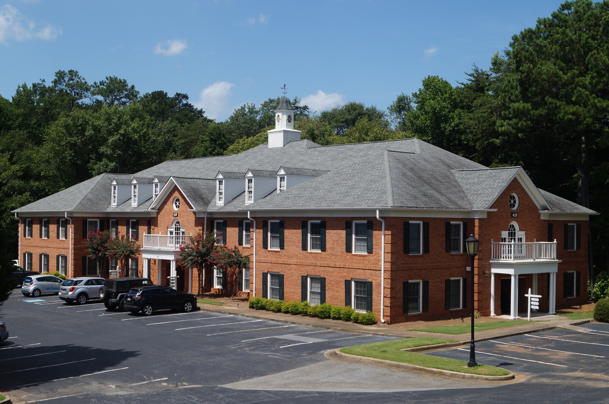 419 E Crossville Rd, Roswell, GA for lease Building Photo- Image 1 of 10