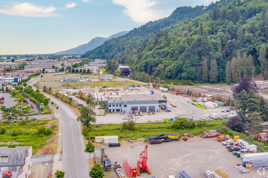 44137 & 44109 Progress Way Chilliwack, BC for Sale