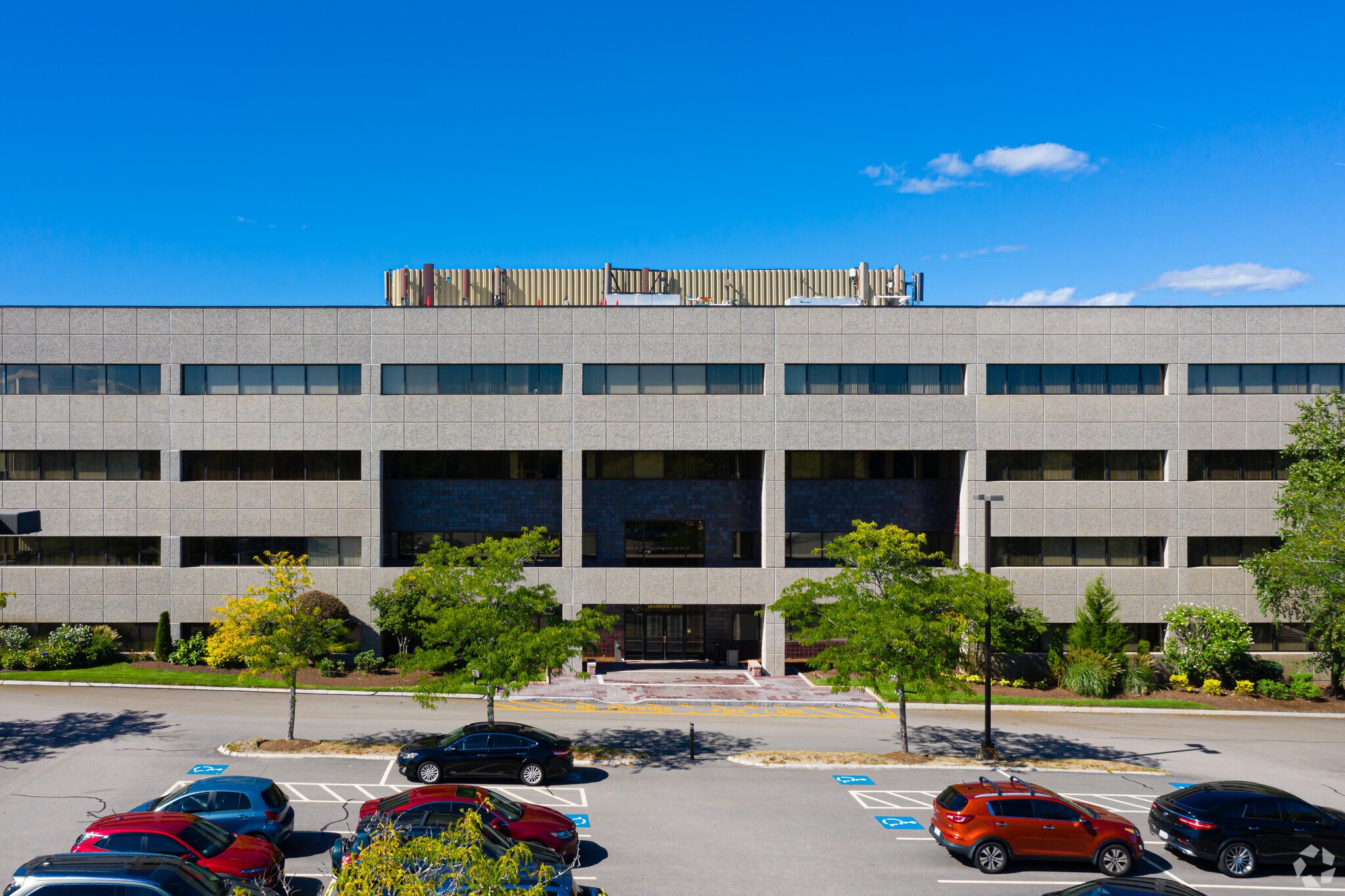 100 Grandview Rd, Braintree, MA 02184 128/South