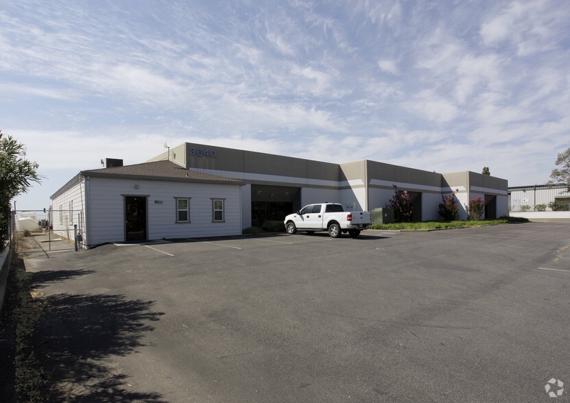 3640 Cincinnati Ave, Rocklin, CA for lease - Primary Photo - Image 1 of 4