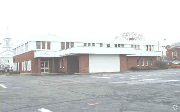 335 Main St, Stoneham, MA for lease - Primary Photo - Image 3 of 3