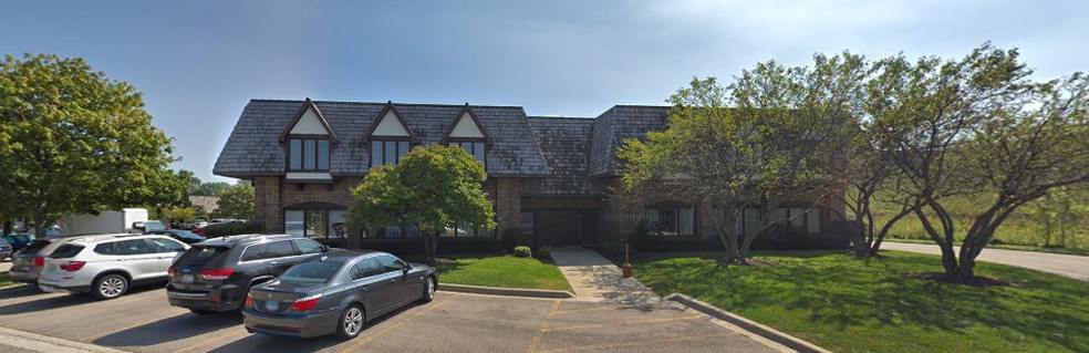 28085 N Ashley Cir, Libertyville, IL for lease - Building Photo - Image 1 of 5