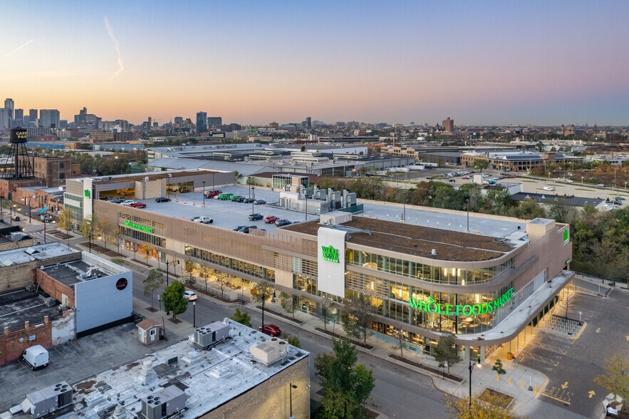 1550 N Kingsbury St, Chicago, IL for lease - Building Photo - Image 2 of 4