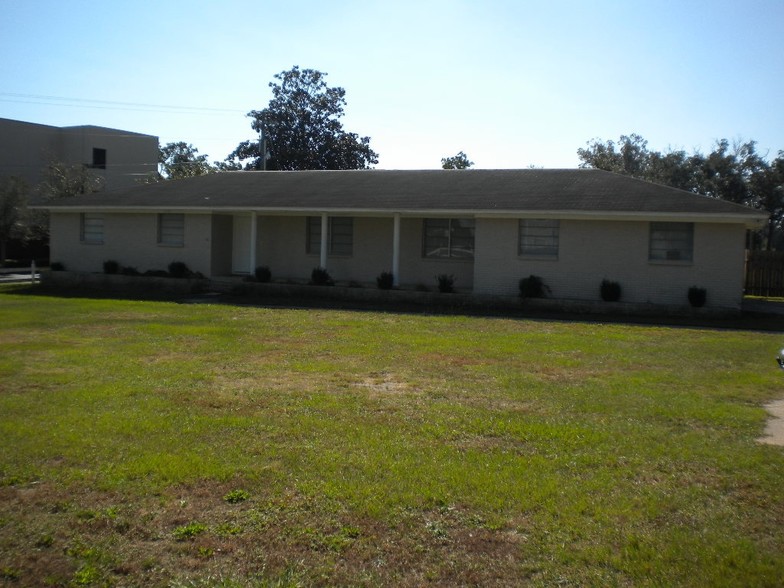 2601 Wilde Lake Blvd, Pensacola, FL for sale - Building Photo - Image 2 of 3