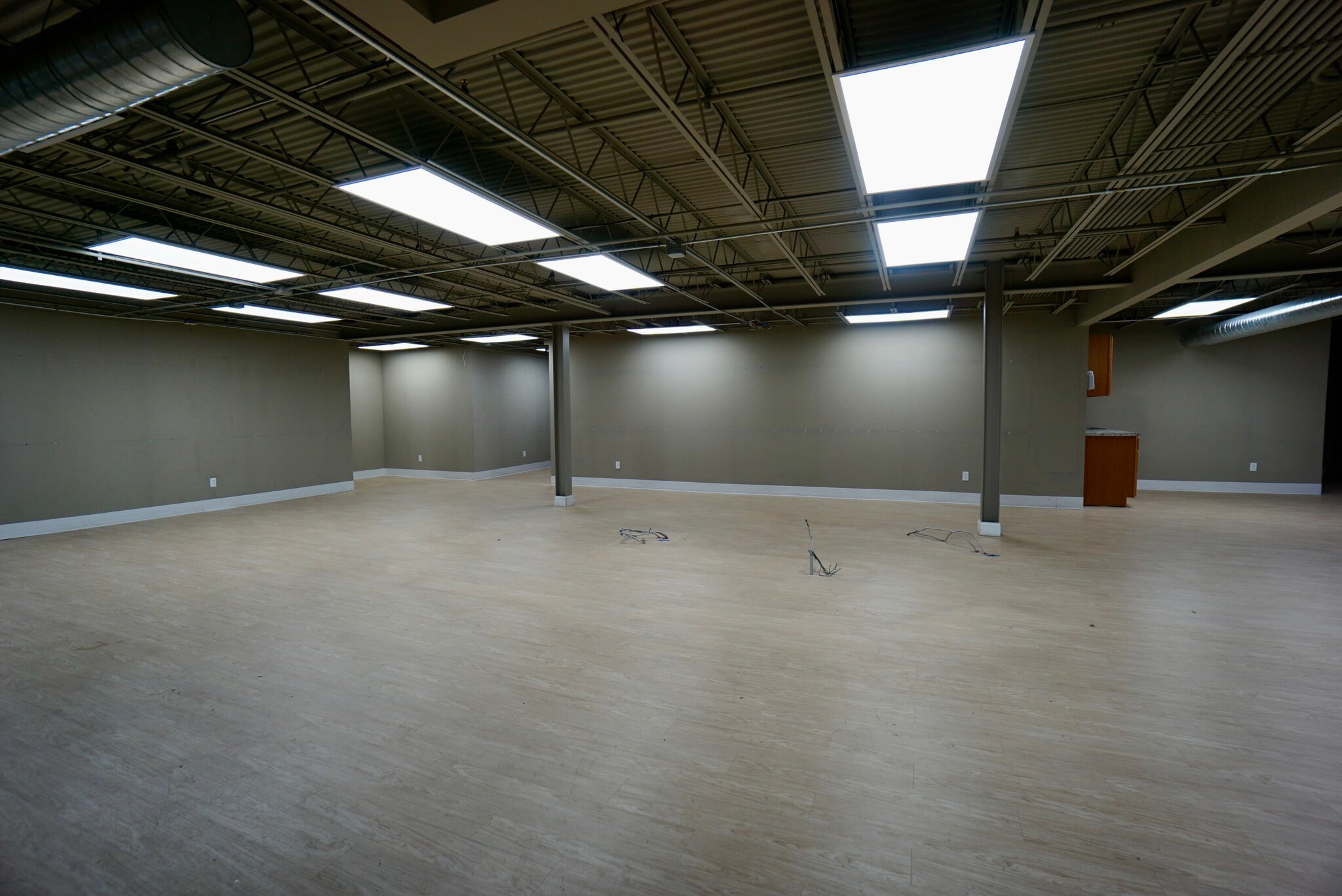 392 Pearl St, Buffalo, NY for lease Interior Photo- Image 1 of 7