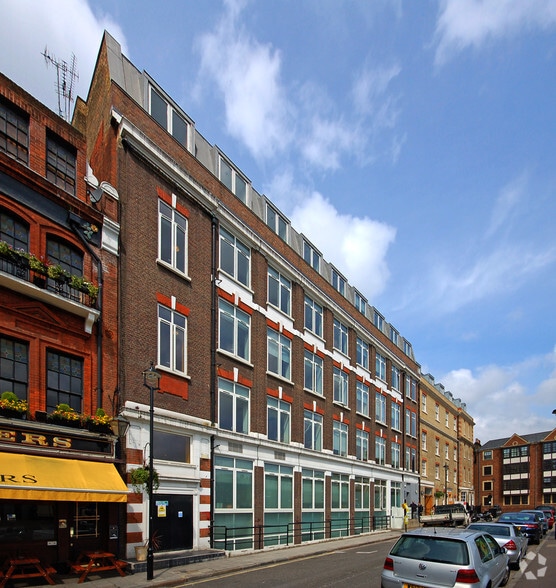 28-32 Aybrook St, London for lease - Building Photo - Image 2 of 6