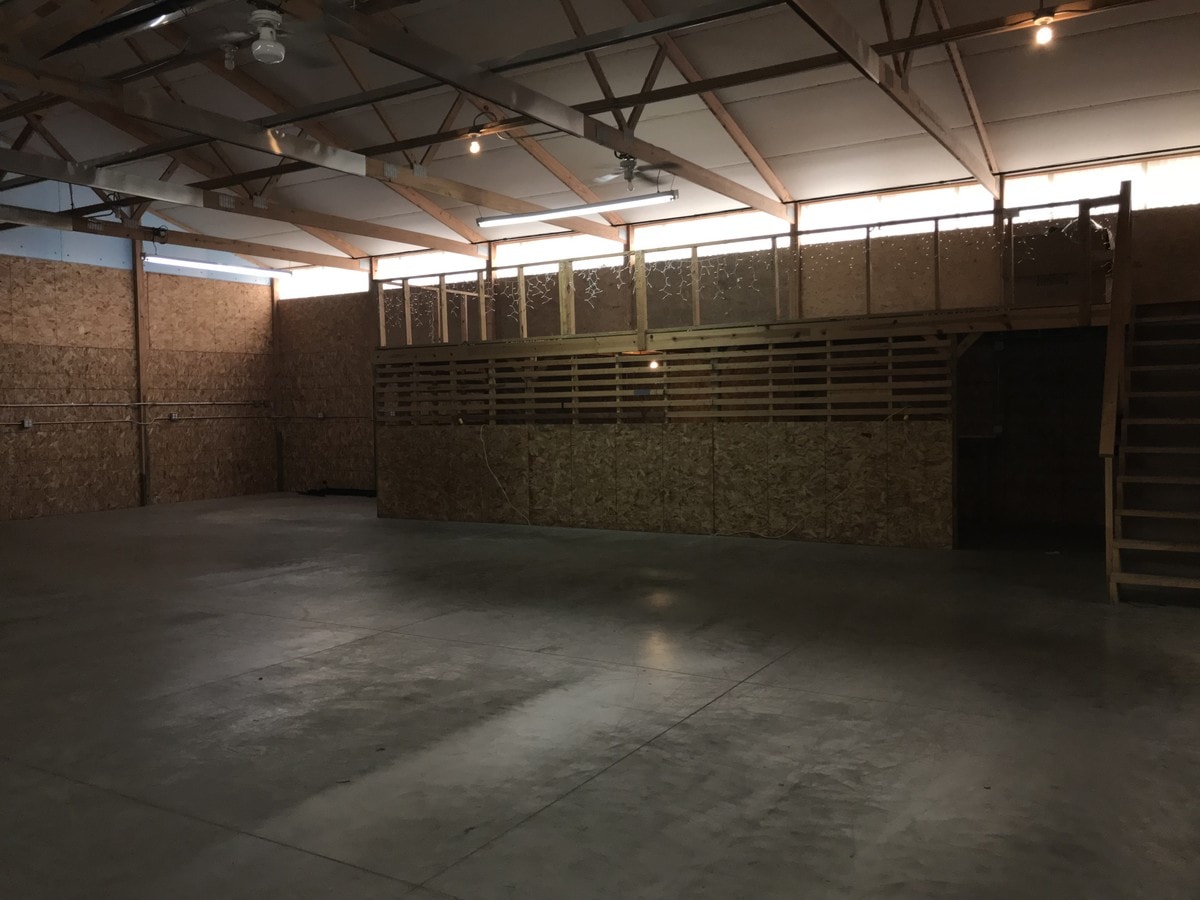 3306 Waldron Rd, Kankakee, IL 60901