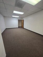 7710 Balboa Ave, San Diego, CA for lease Interior Photo- Image 2 of 4