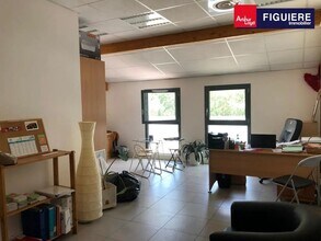 1652 Avenue Paul Jullien, Le Tholonet for sale Interior Photo- Image 2 of 2