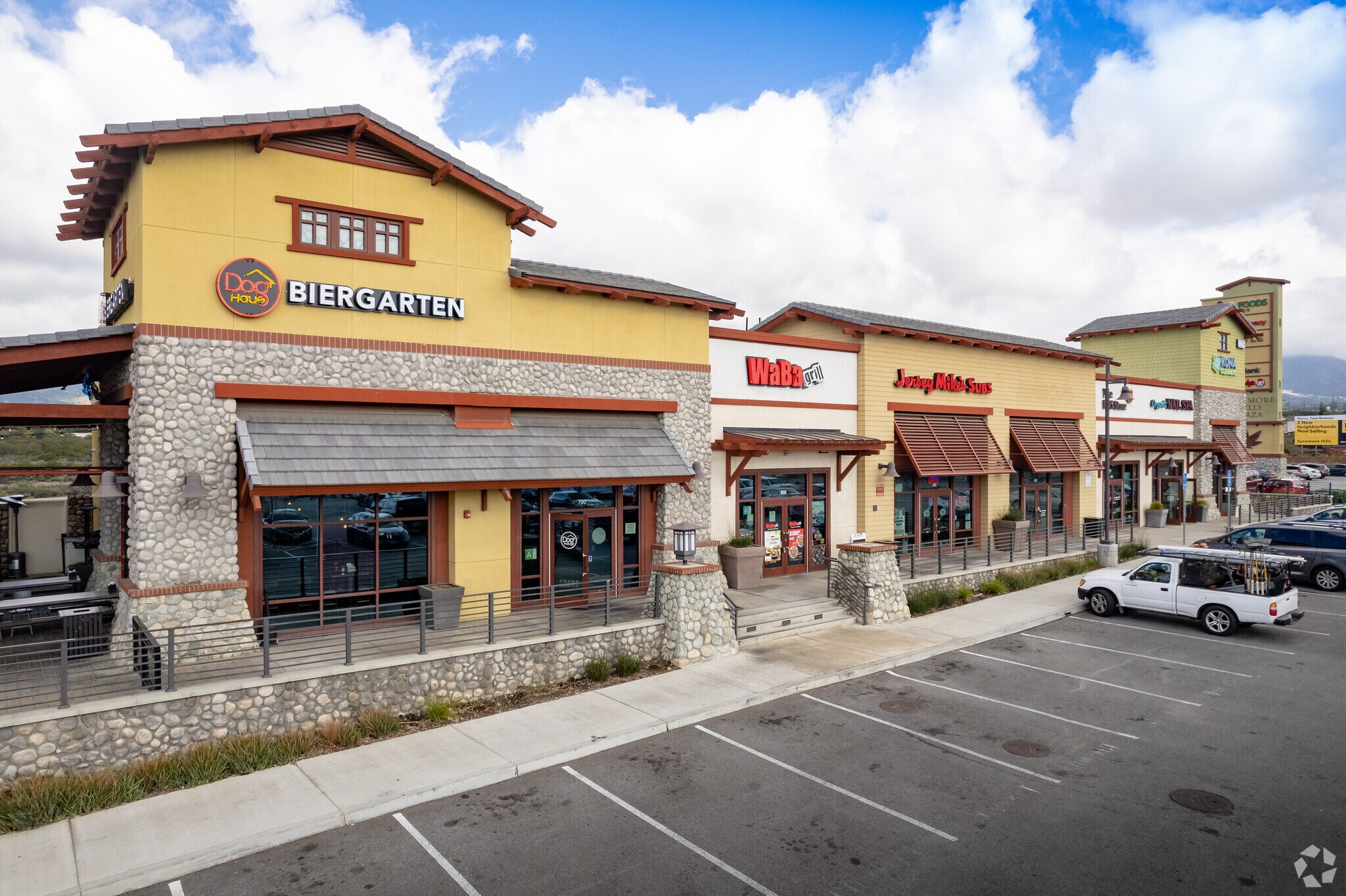 2209 W 16th St, Upland, CA for sale Primary Photo- Image 1 of 1