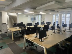 10 Rue Des Messageries, Paris for lease Building Photo- Image 1 of 6