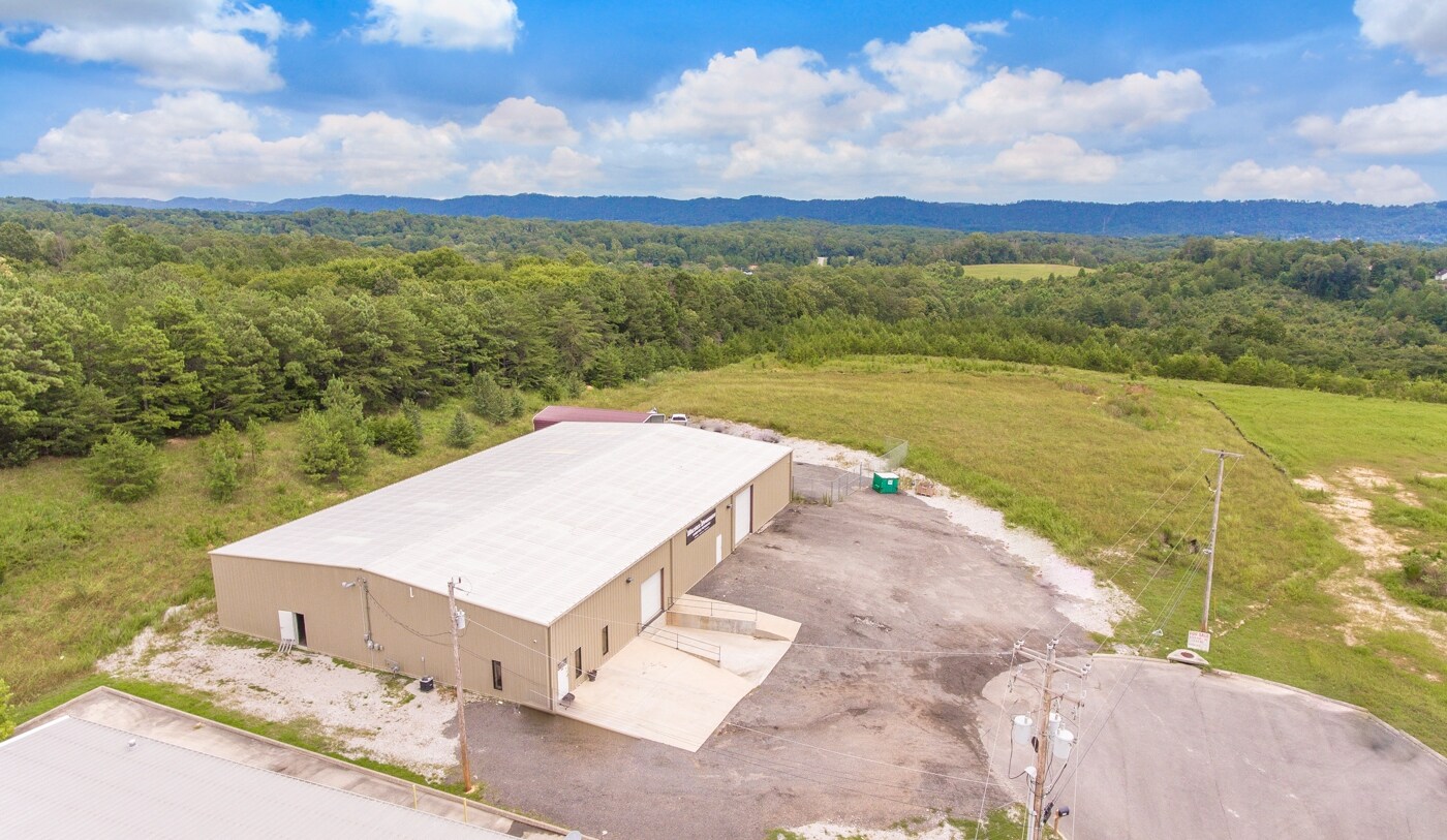 125 Gateway Business Park Dr, Ringgold, GA for sale Primary Photo- Image 1 of 1