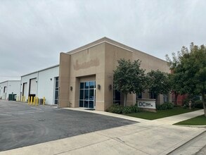 7123 W Pershing Ct, Visalia, CA for lease Interior Photo- Image 1 of 1