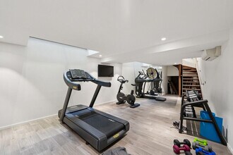 106 Avenue De Villiers, Paris for lease Interior Photo- Image 1 of 3