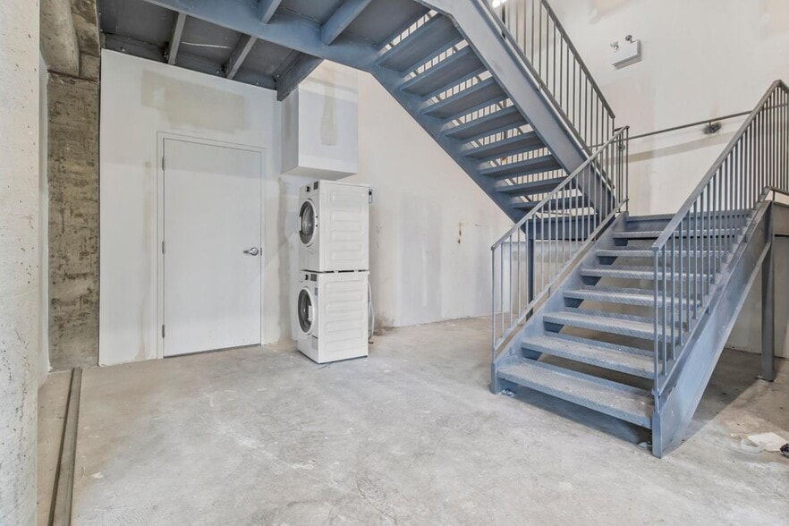 5229 Boul Décarie, Montréal, QC for sale - Building Photo - Image 2 of 4