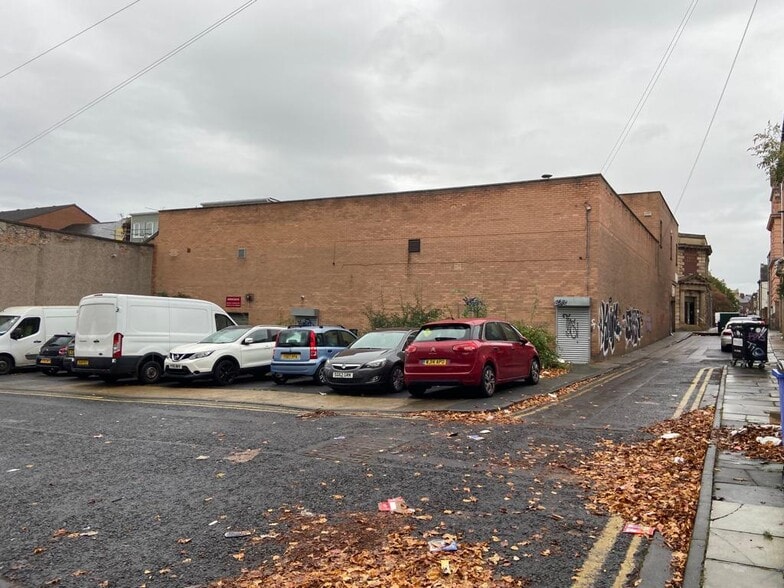 1-3 Heaton Rd, Newcastle Upon Tyne for lease - Building Photo - Image 2 of 3