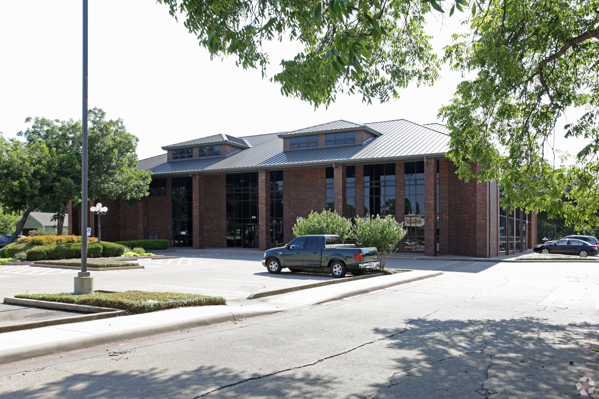 820 Ferris Ave, Waxahachie, TX for sale Primary Photo- Image 1 of 1