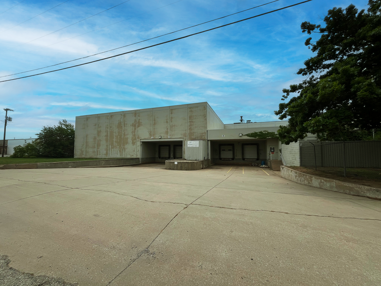 5310-5400 NW 5th St, Oklahoma City, OK for lease - Building Photo - Image 3 of 16