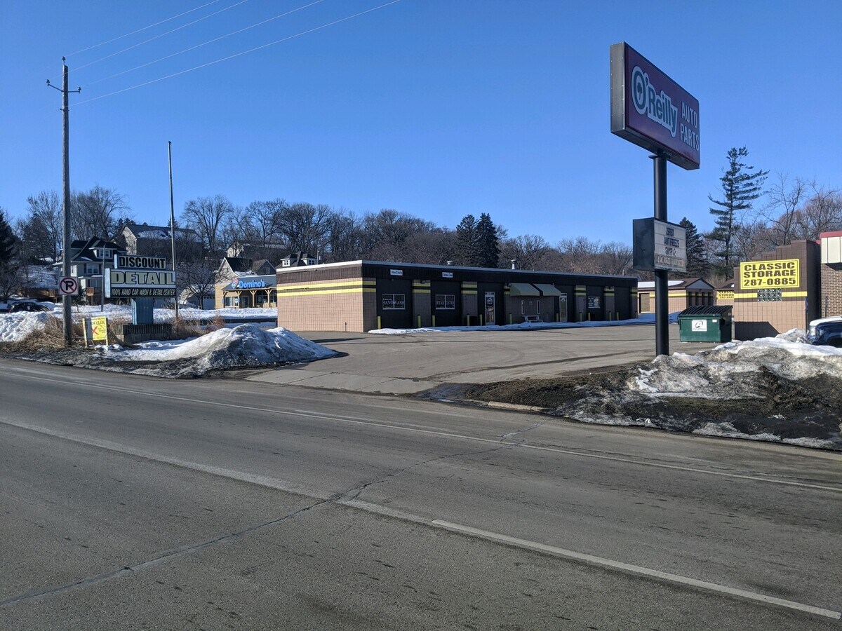 2017 Broadway Ave S, Rochester, MN 55904