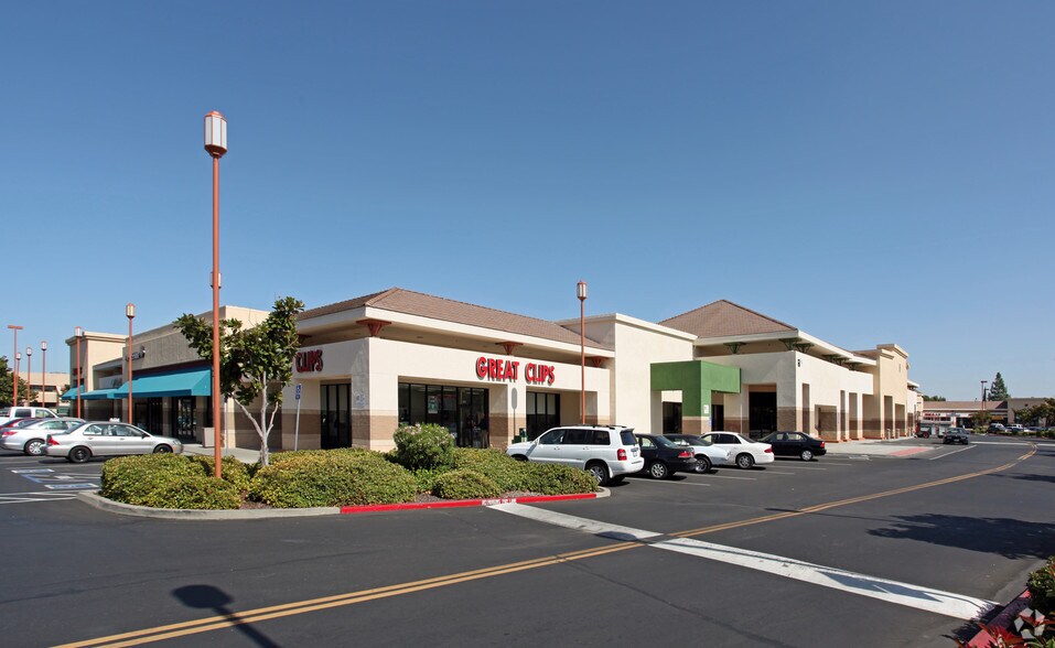 601-681 Elmira Rd, Vacaville, CA for lease - Primary Photo - Image 1 of 5